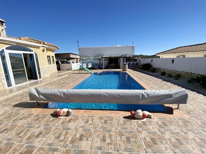 Image No.37-3 Bed Villa for sale