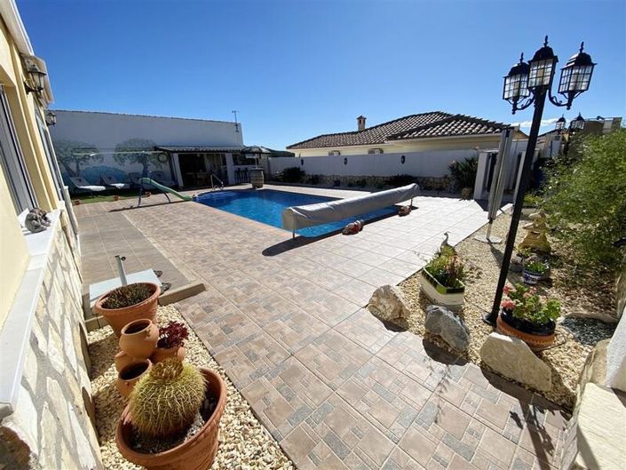 Image No.39-3 Bed Villa for sale