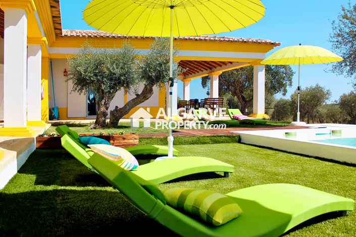 Image No.13-9 Bed Villa for sale