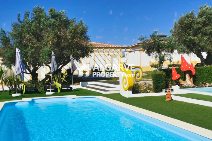 Image No.19-9 Bed Villa for sale