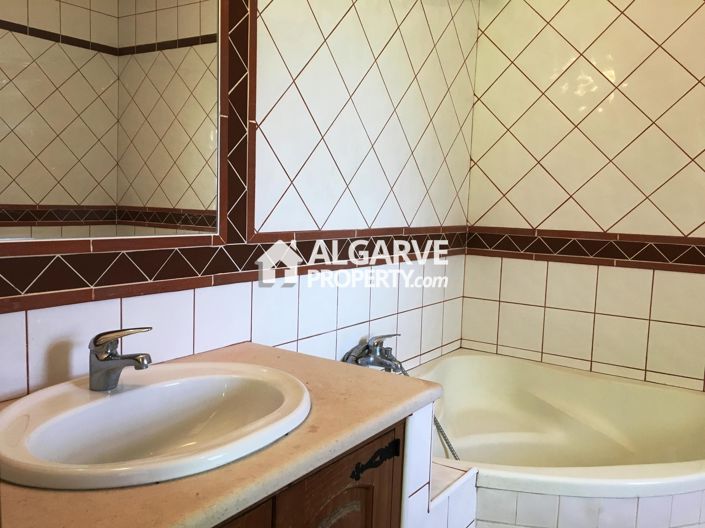 Image No.16-6 Bed Villa for sale