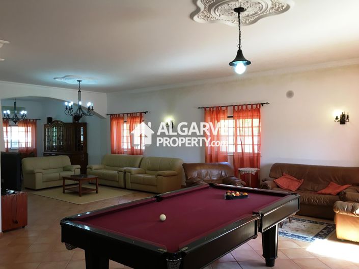 Image No.2-6 Bed Villa for sale