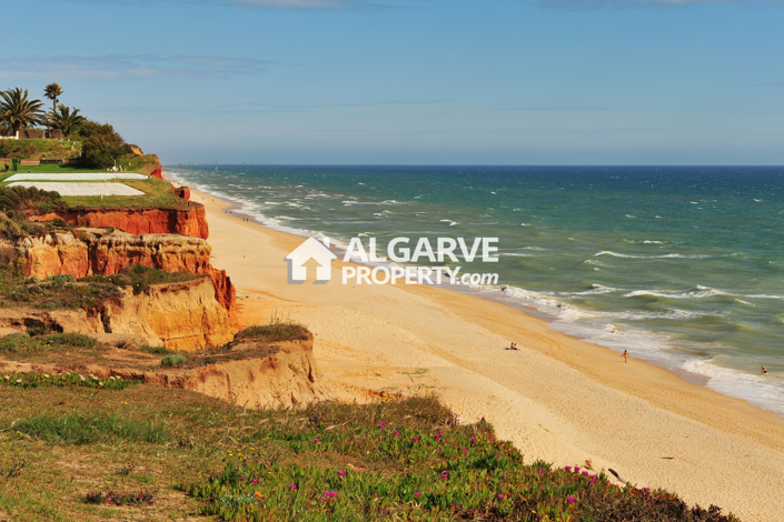 Image No.19-4 Bed Villa for sale