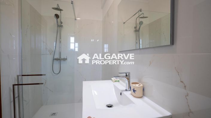 Image No.16-3 Bed Apartment for sale