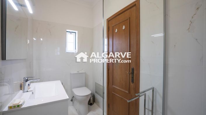 Image No.7-3 Bed Apartment for sale