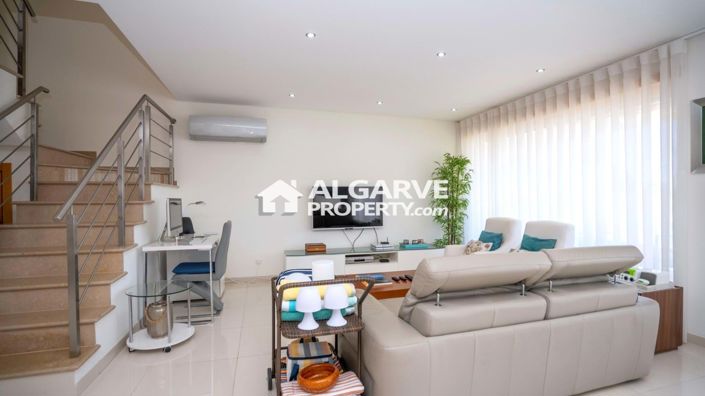 Image No.13-3 Bed Villa for sale