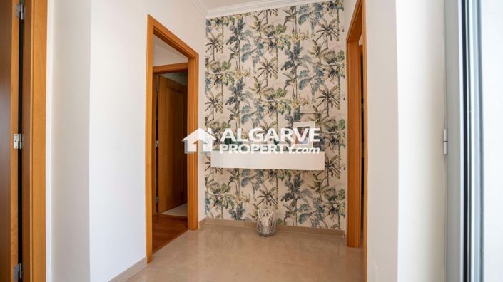 Image No.20-3 Bed Villa for sale