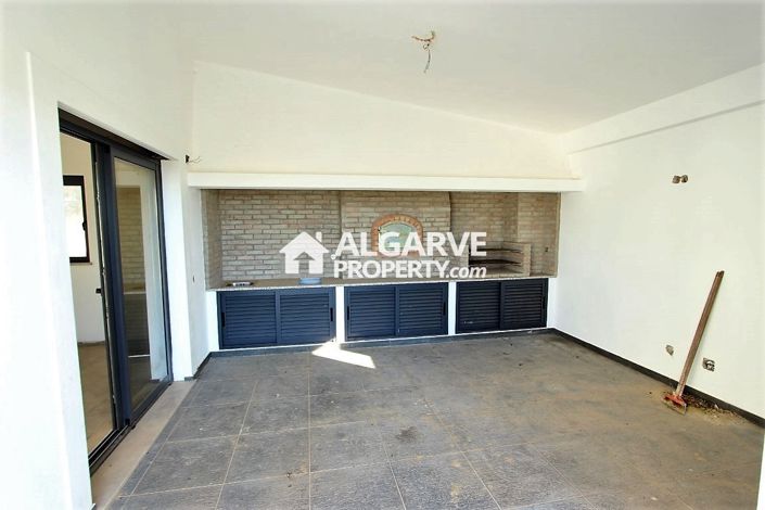 Image No.12-4 Bed Villa for sale