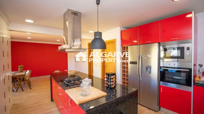 Image No.3-4 Bed Semi-Detached for sale