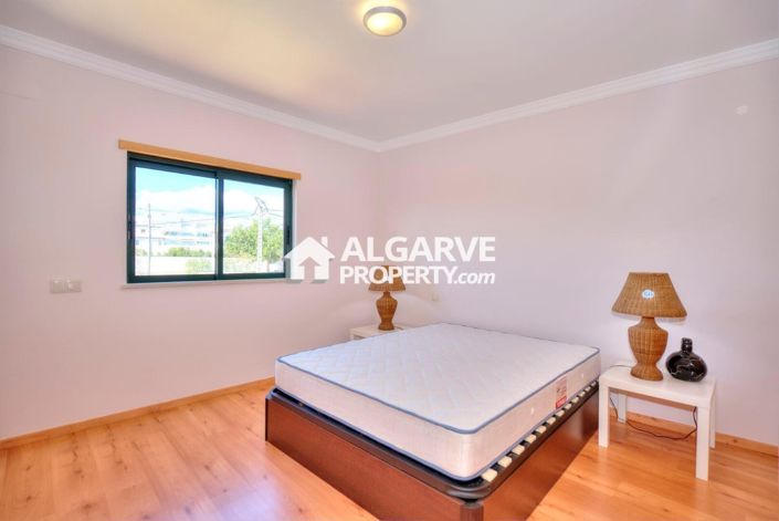 Image No.31-4 Bed Semi-Detached for sale