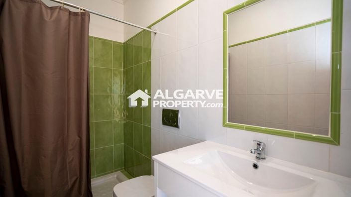 Image No.35-4 Bed Semi-Detached for sale