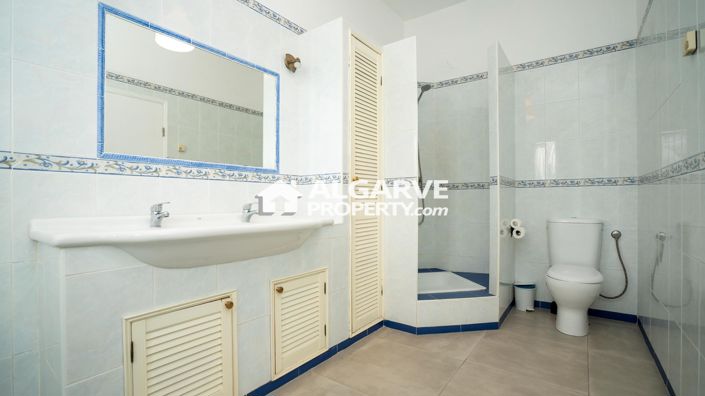 Image No.23-4 Bed Villa for sale