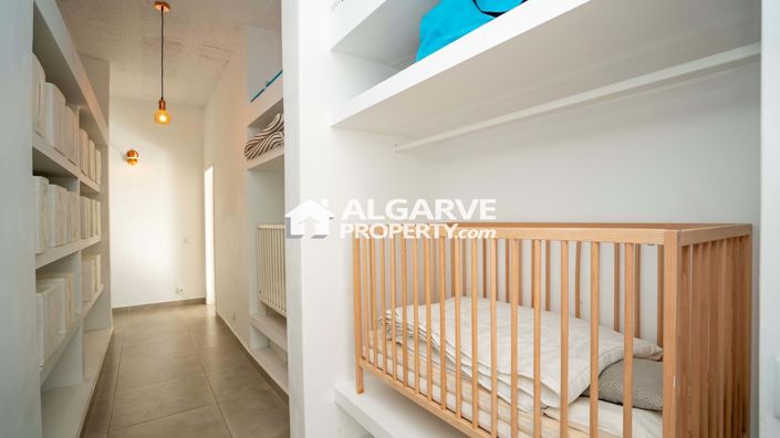 Image No.24-4 Bed Villa for sale