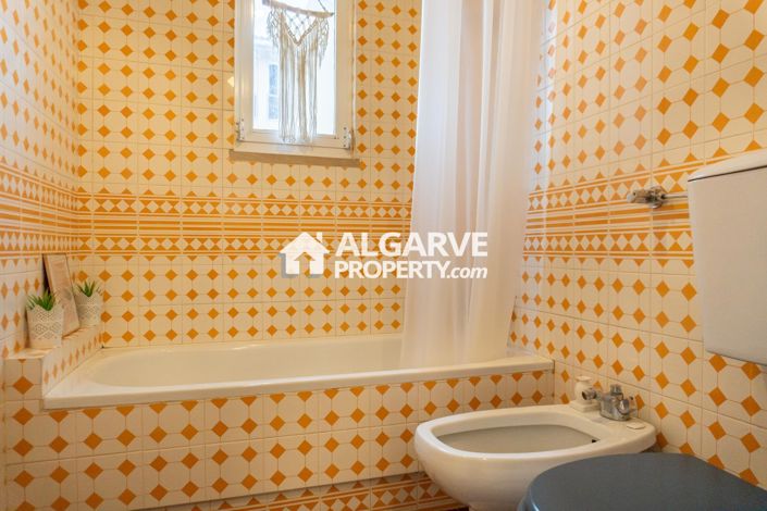 Image No.21-2 Bed Apartment for sale