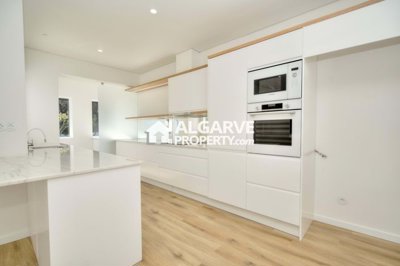 3-11671-78d1f4f8b6655591b02d22fabb36a692d73cc