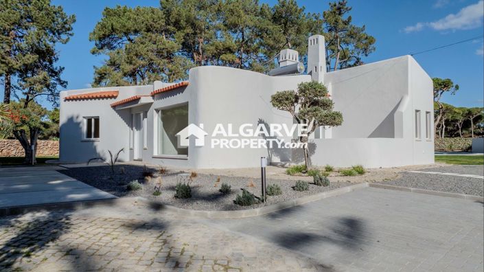 Image No.38-4 Bed Villa for sale