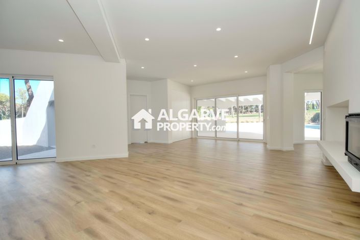 Image No.46-4 Bed Villa for sale