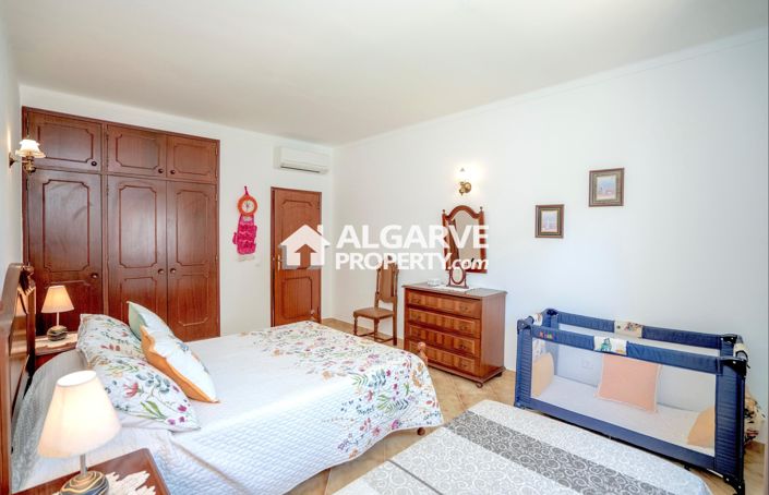 Image No.9-3 Bed Villa for sale