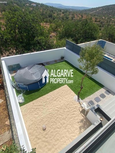 Image No.18-3 Bed Semi-Detached for sale