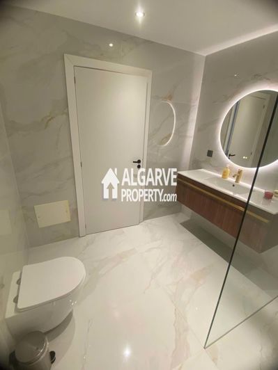 Image No.3-3 Bed Semi-Detached for sale