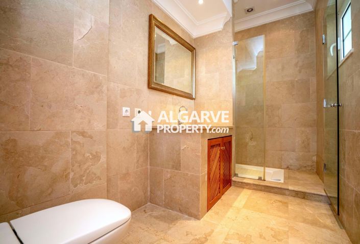 Image No.14-4 Bed Villa for sale