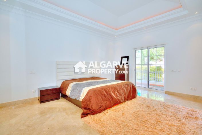 Image No.27-4 Bed Villa for sale