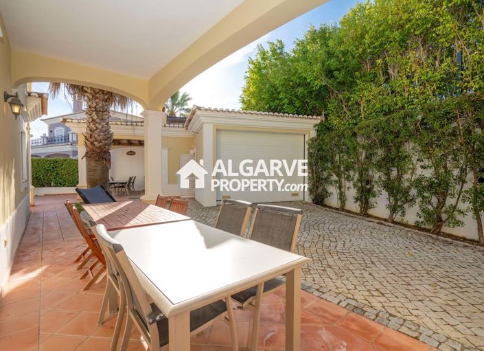 Image No.39-4 Bed Villa for sale