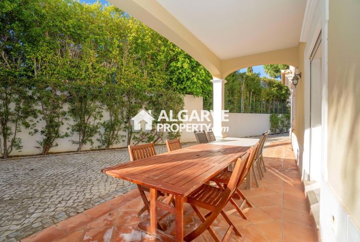 Image No.40-4 Bed Villa for sale