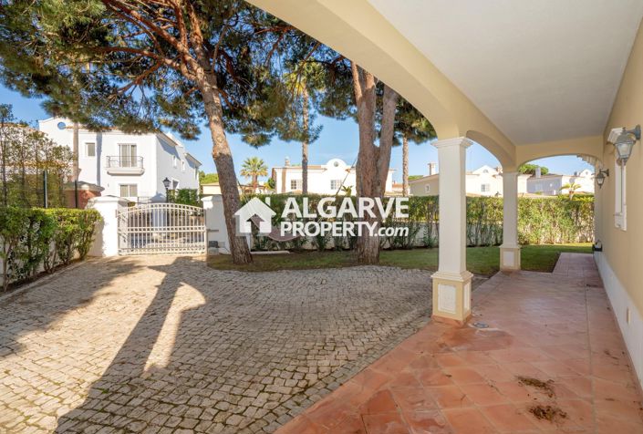 Image No.41-4 Bed Villa for sale