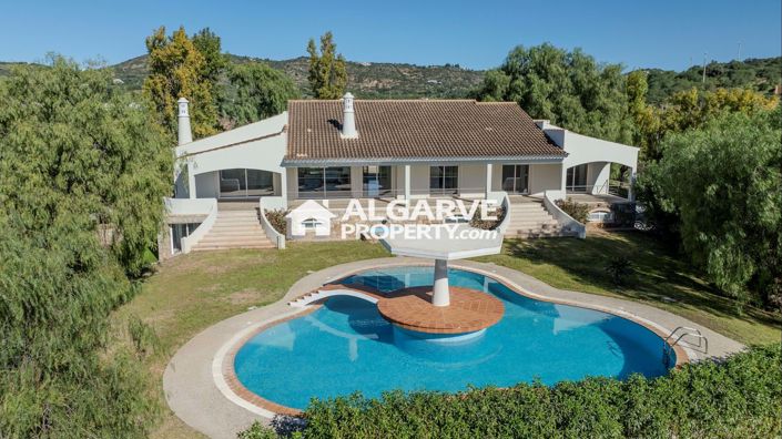 Image No.1-6 Bed Villa for sale