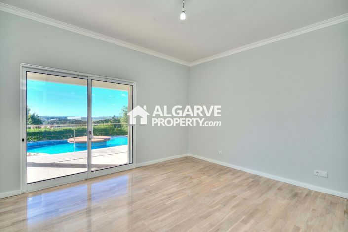 Image No.13-6 Bed Villa for sale