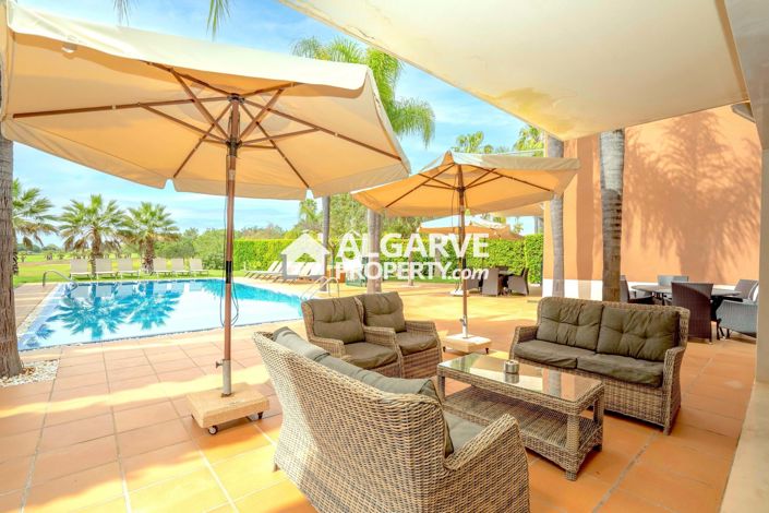 Image No.1-6 Bed Villa for sale