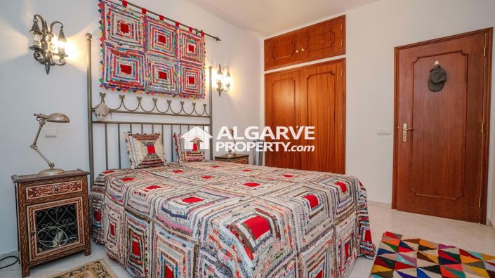 Image No.14-5 Bed Villa for sale