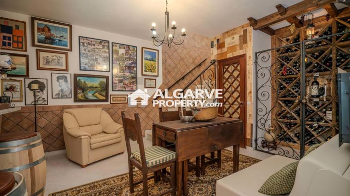 Image No.17-5 Bed Villa for sale