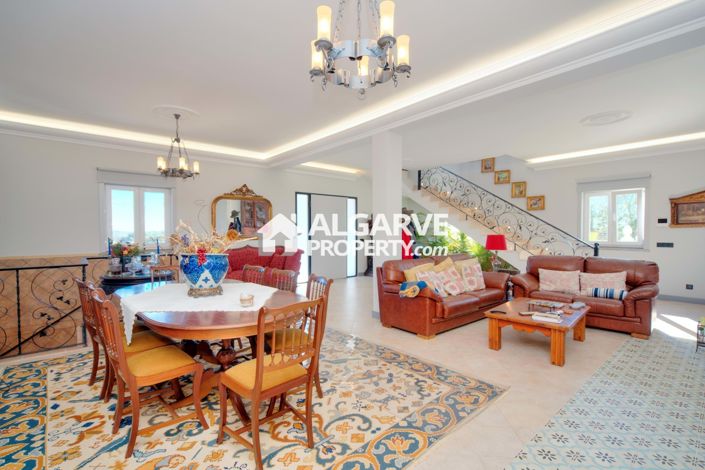 Image No.48-5 Bed Villa for sale