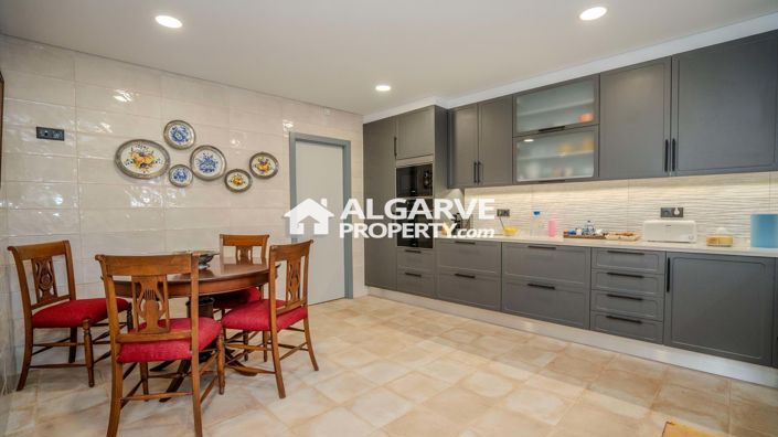 Image No.9-5 Bed Villa for sale