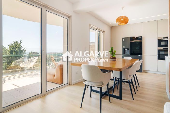 Image No.14-5 Bed Apartment for sale