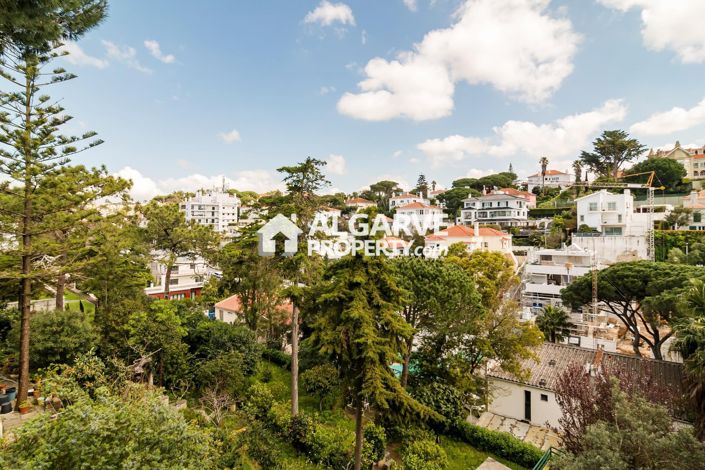 Image No.30-5 Bed Apartment for sale