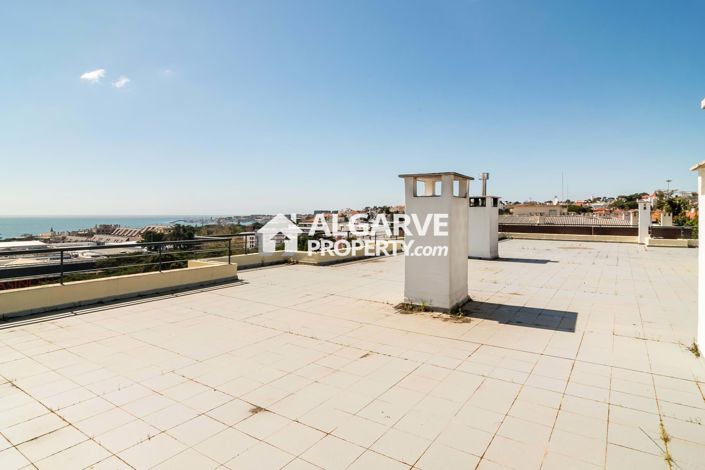 Image No.32-5 Bed Apartment for sale