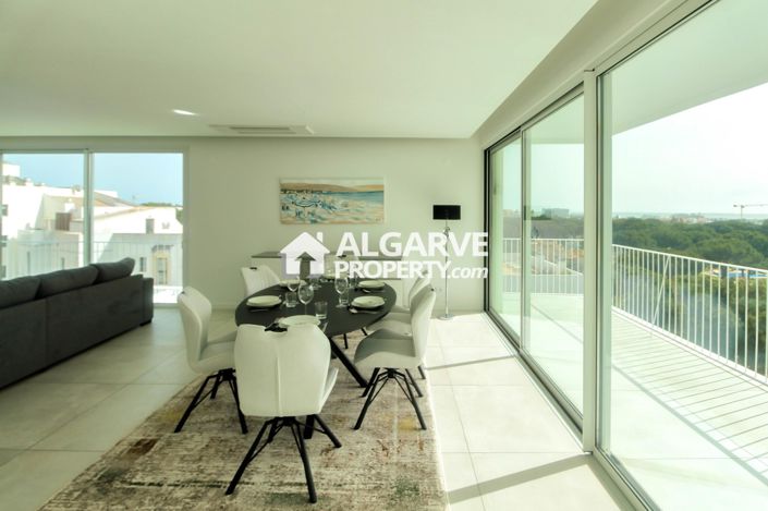 Image No.1-3 Bed Apartment for sale