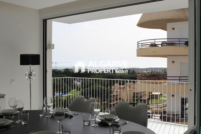 Image No.21-3 Bed Apartment for sale