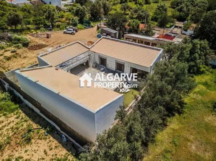 Image No.1-3 Bed Villa for sale