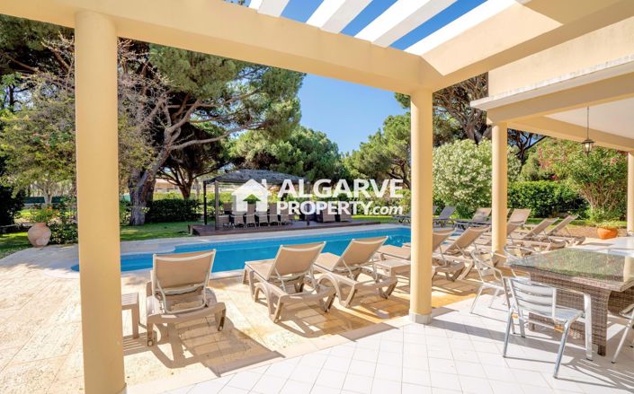 Image No.1-7 Bed Villa for sale