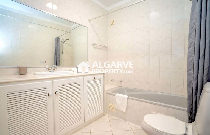 Image No.15-7 Bed Villa for sale