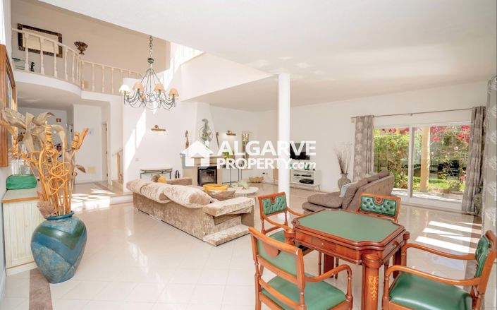 Image No.18-7 Bed Villa for sale