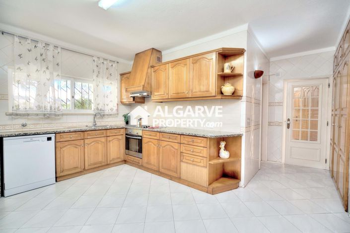 Image No.29-7 Bed Villa for sale