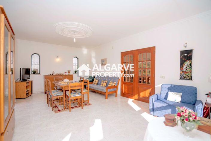 Image No.18-8 Bed Villa for sale