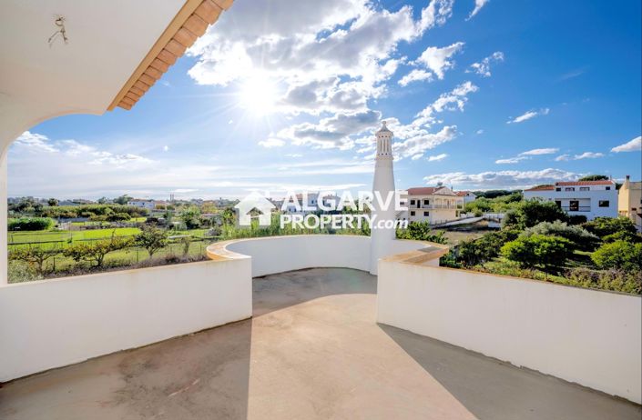 Image No.22-8 Bed Villa for sale