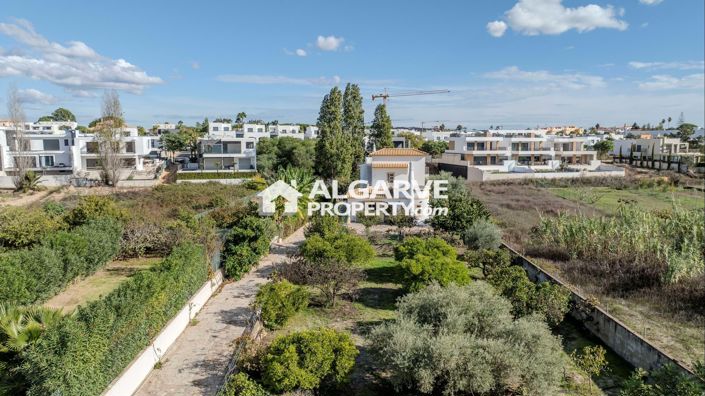 Image No.25-8 Bed Villa for sale