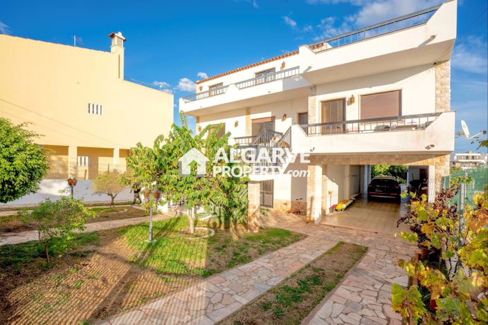 Image No.32-8 Bed Villa for sale